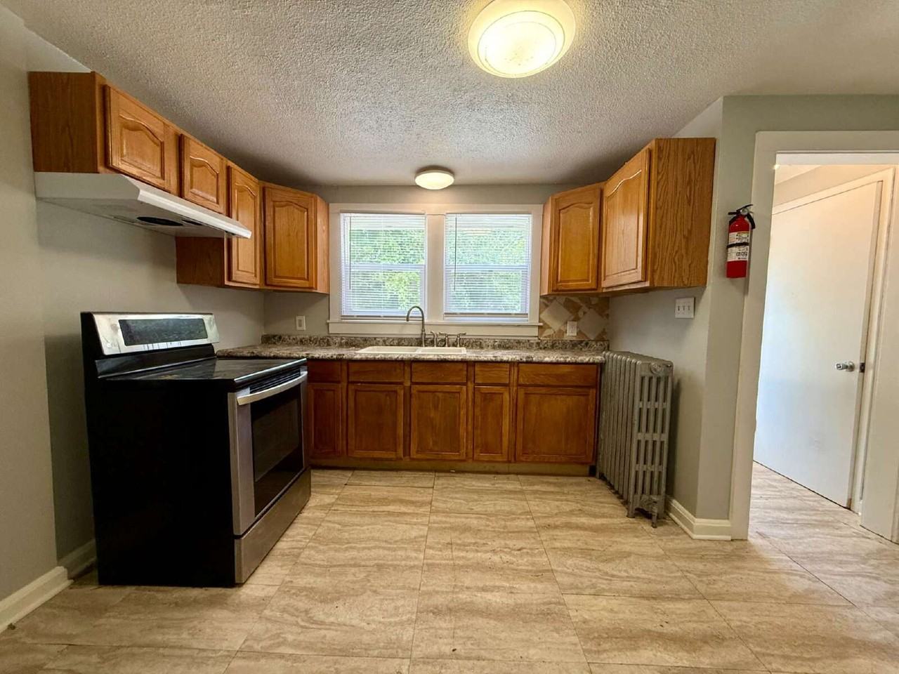 5036 S 92nd St #3 - Photo 2 of 21