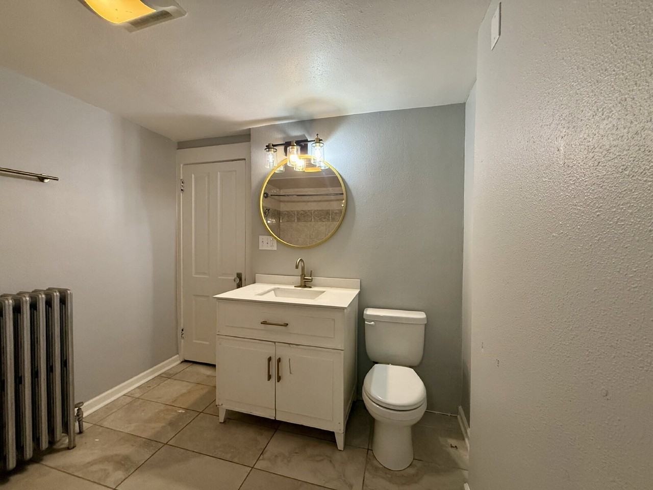 5036 S 92nd St #3 - Photo 7 of 21