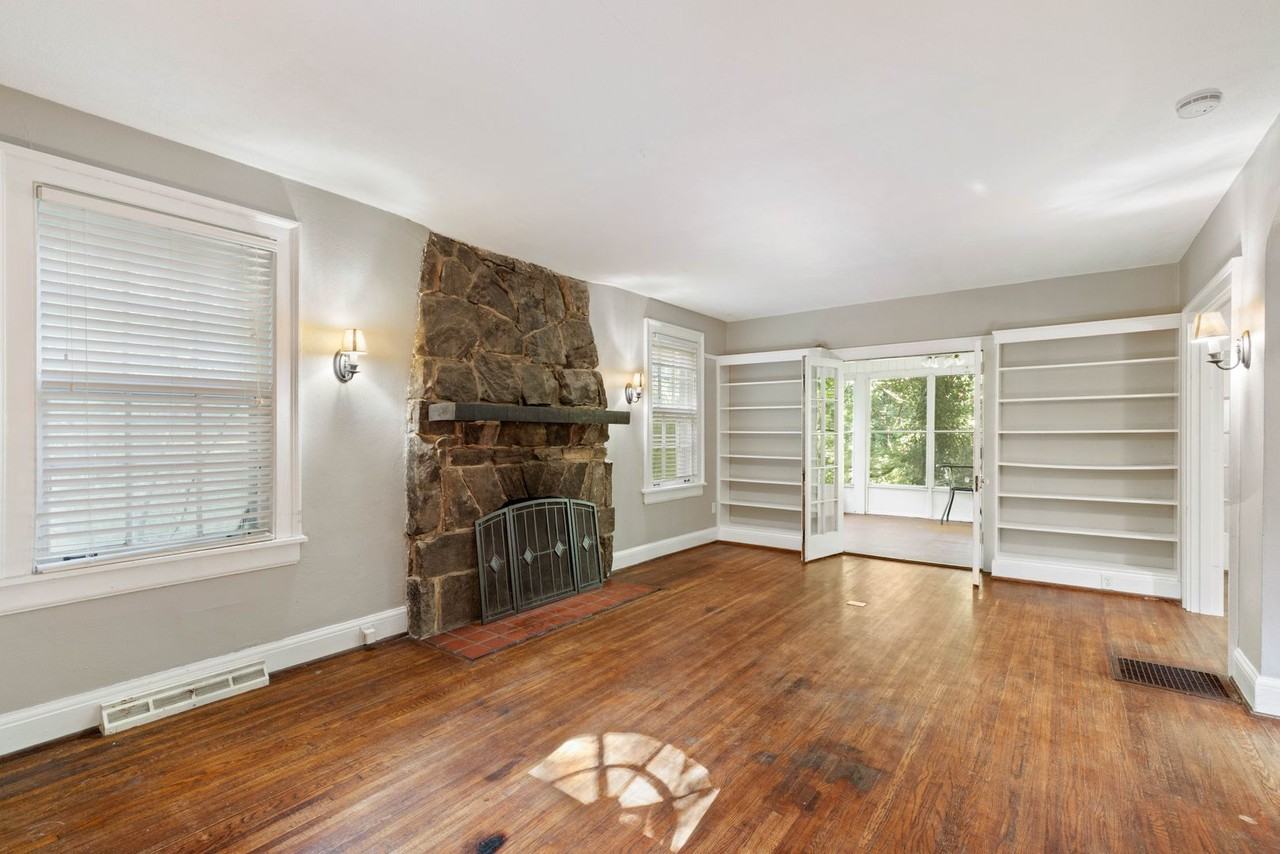 783 Sanders Rd - Photo 5 of 28