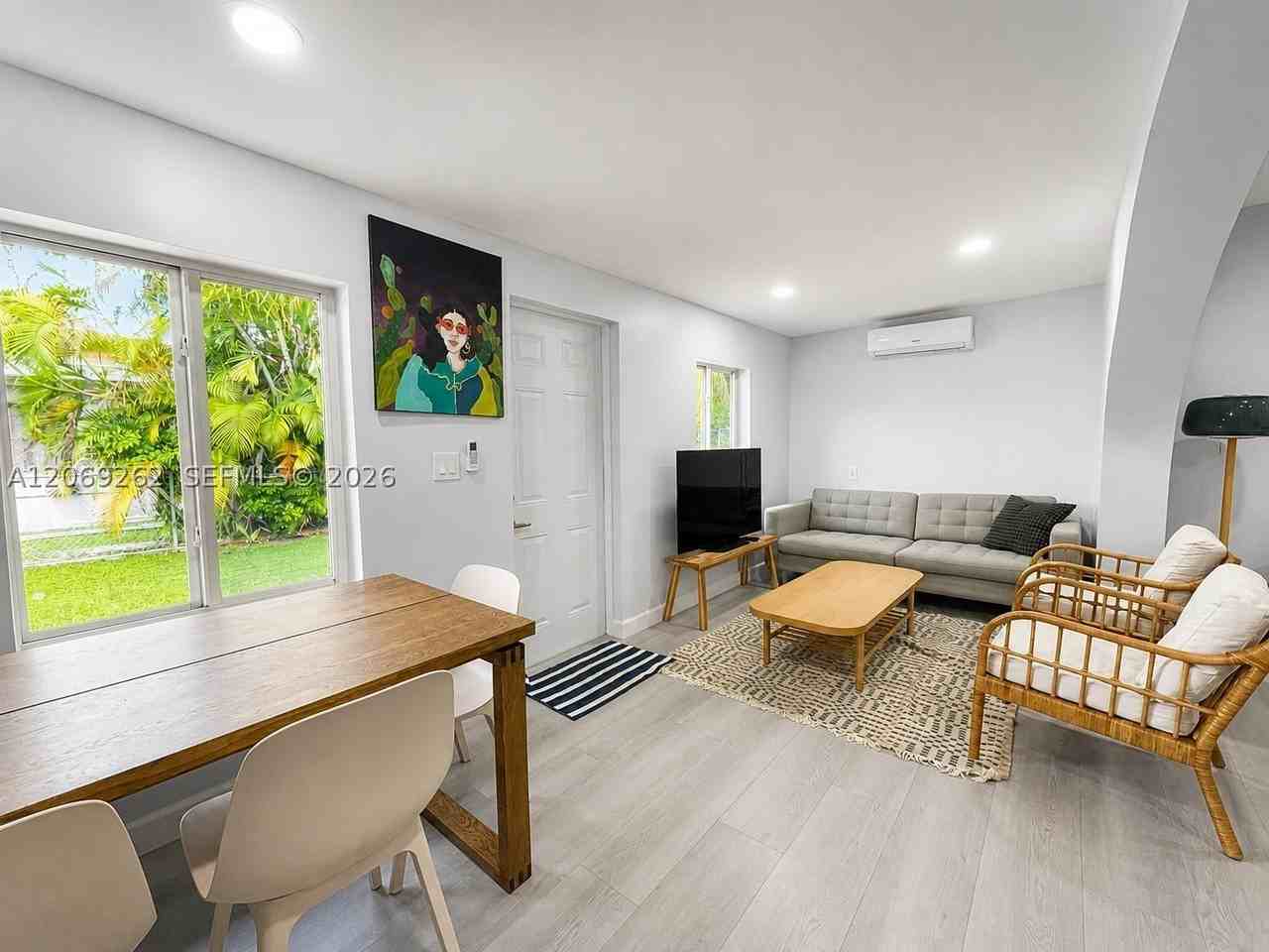 3171 Sw 26th St #3 - Photo 3 of 24