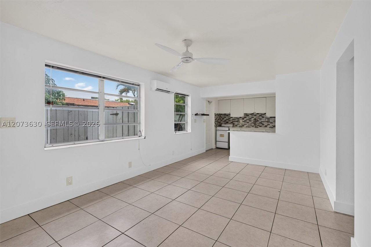 2115 N 17th Ct #3 - Photo 7 of 19