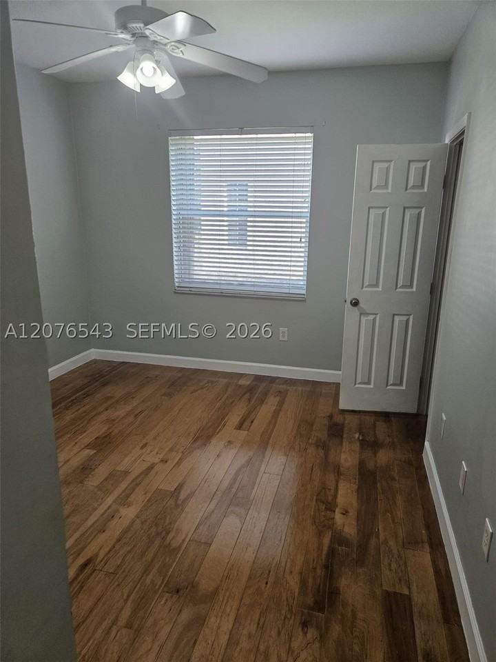 1072 Nw 139th Ter - Photo 7 of 30