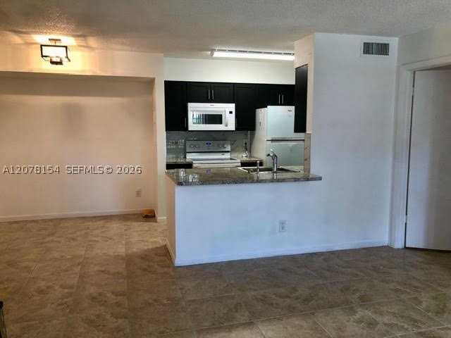 700 Nw 103rd Ter #101 - Photo 2 of 14