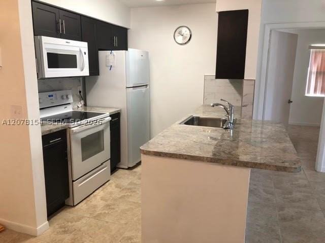 700 Nw 103rd Ter #101 - Photo 3 of 14