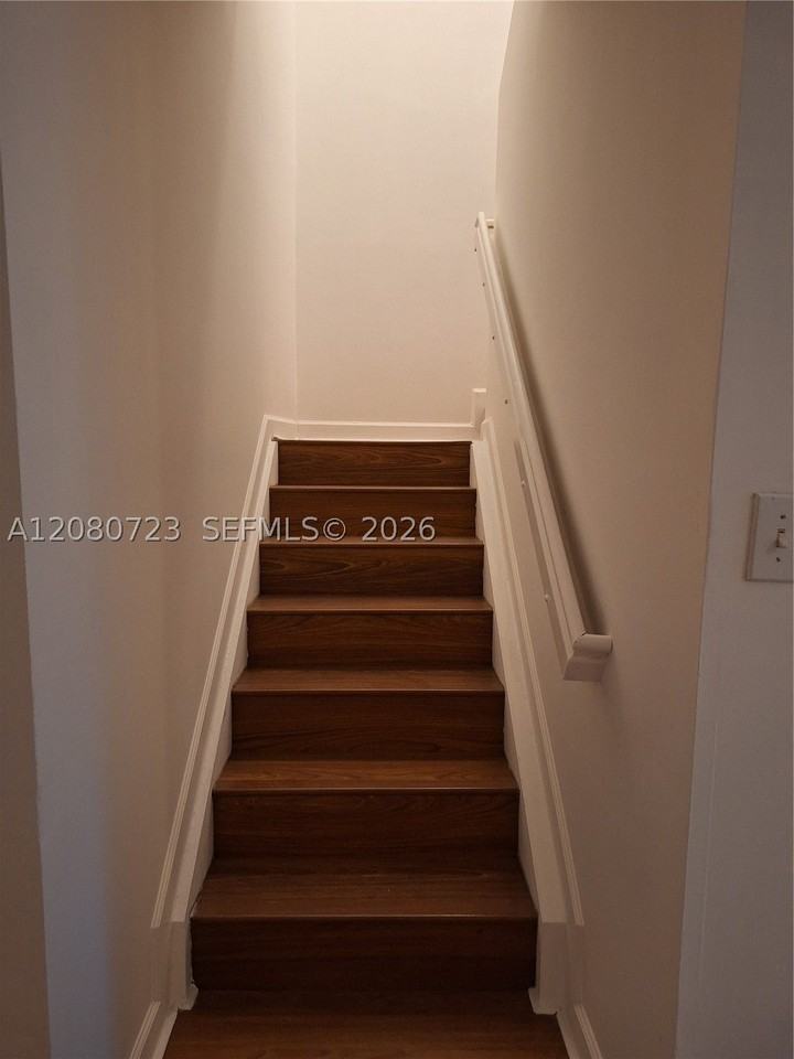 11381 Sw 230th Ter - Photo 6 of 17