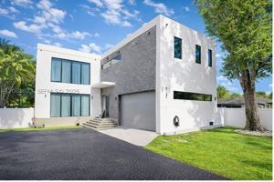 featured image of 4031 Sw 54th Ct
