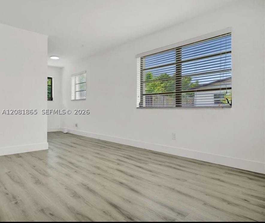10720 Sw 147th St - Photo 4 of 15