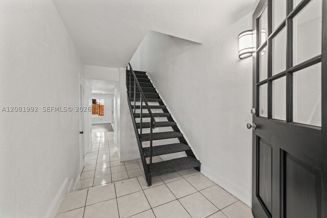 1710 Ne 142nd St #1710 - Photo 3 of 25