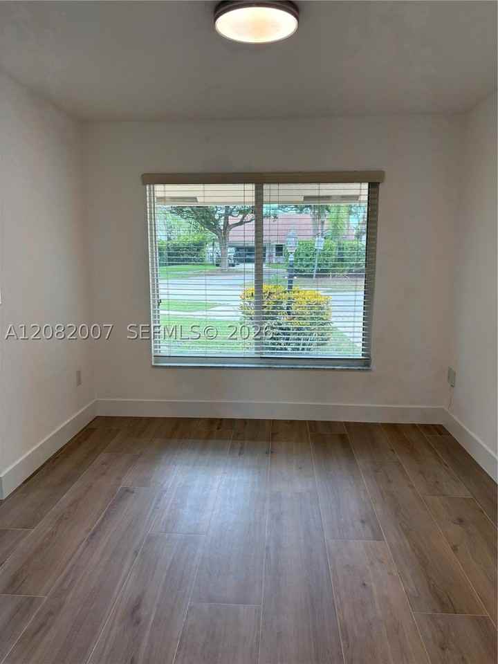 9377 Sw 212th Ter #9377 - Photo 7 of 21