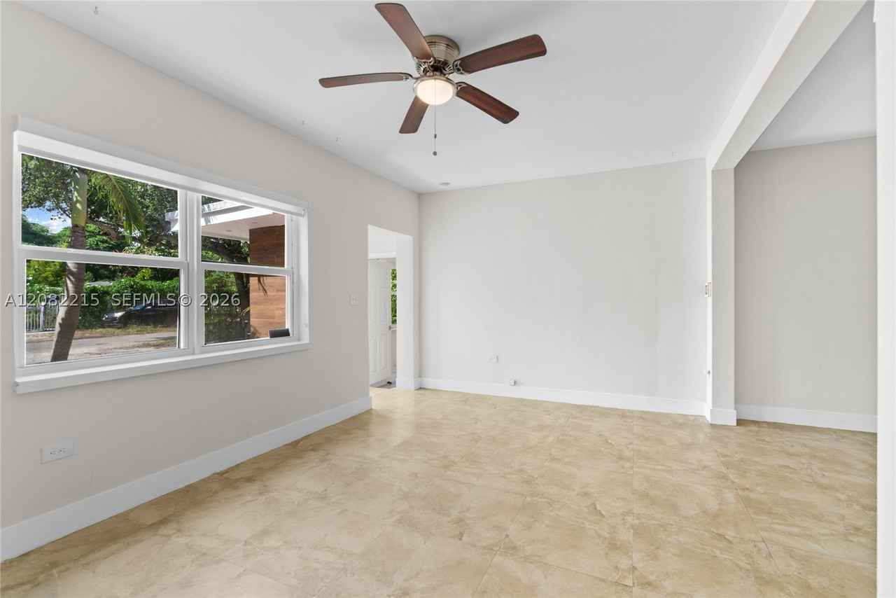 175 Nw 121st St - Photo 4 of 50