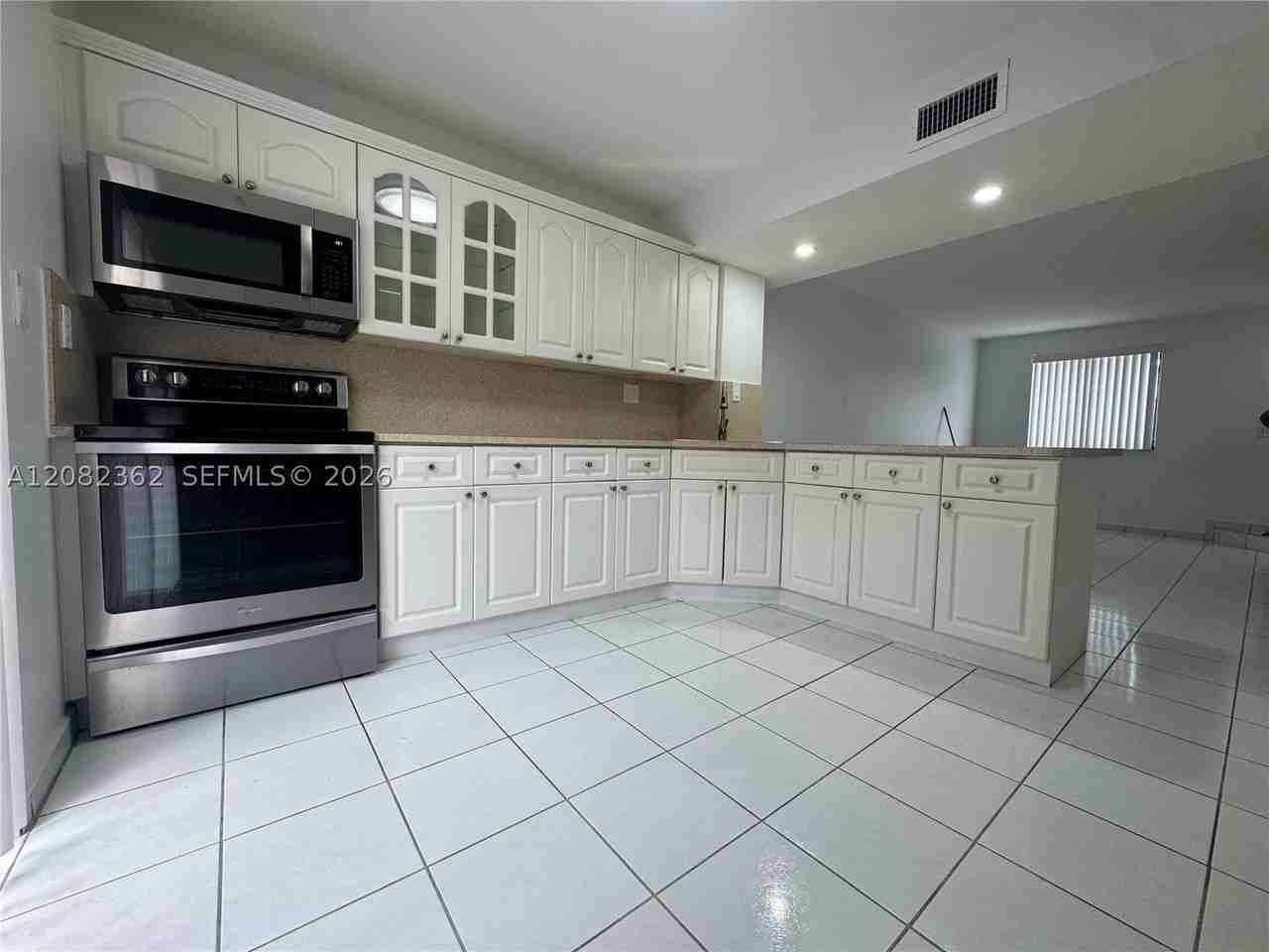 1907 Sw 107th Ave #807