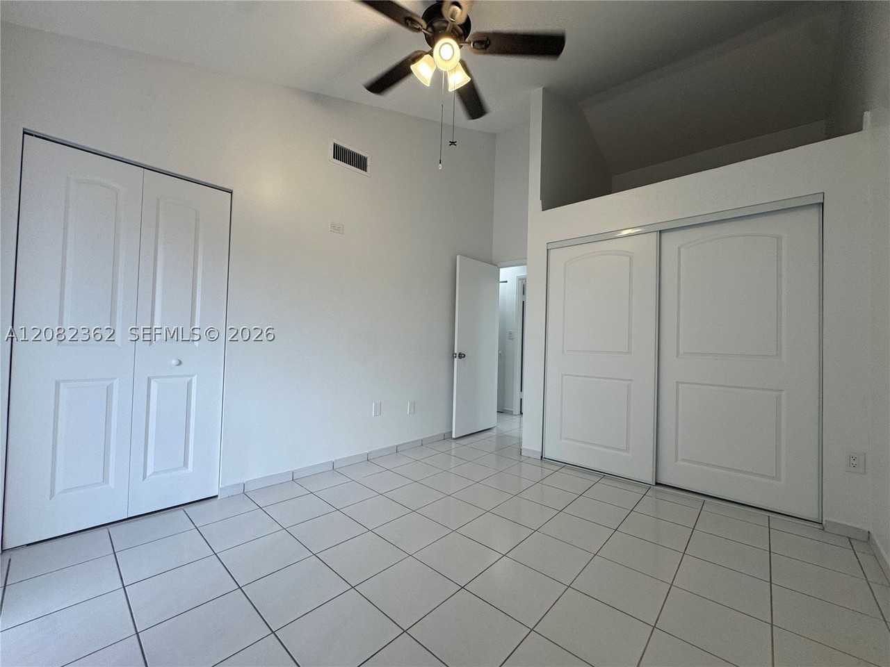 1907 Sw 107th Ave #807 - Photo 4 of 13