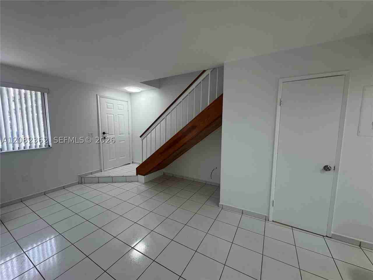 1907 Sw 107th Ave #807 - Photo 6 of 13