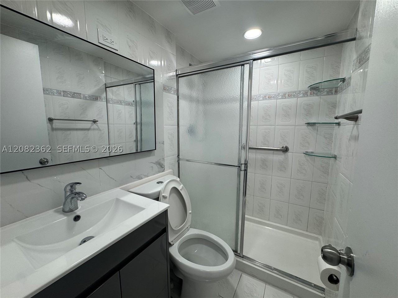 1907 Sw 107th Ave #807 - Photo 7 of 13