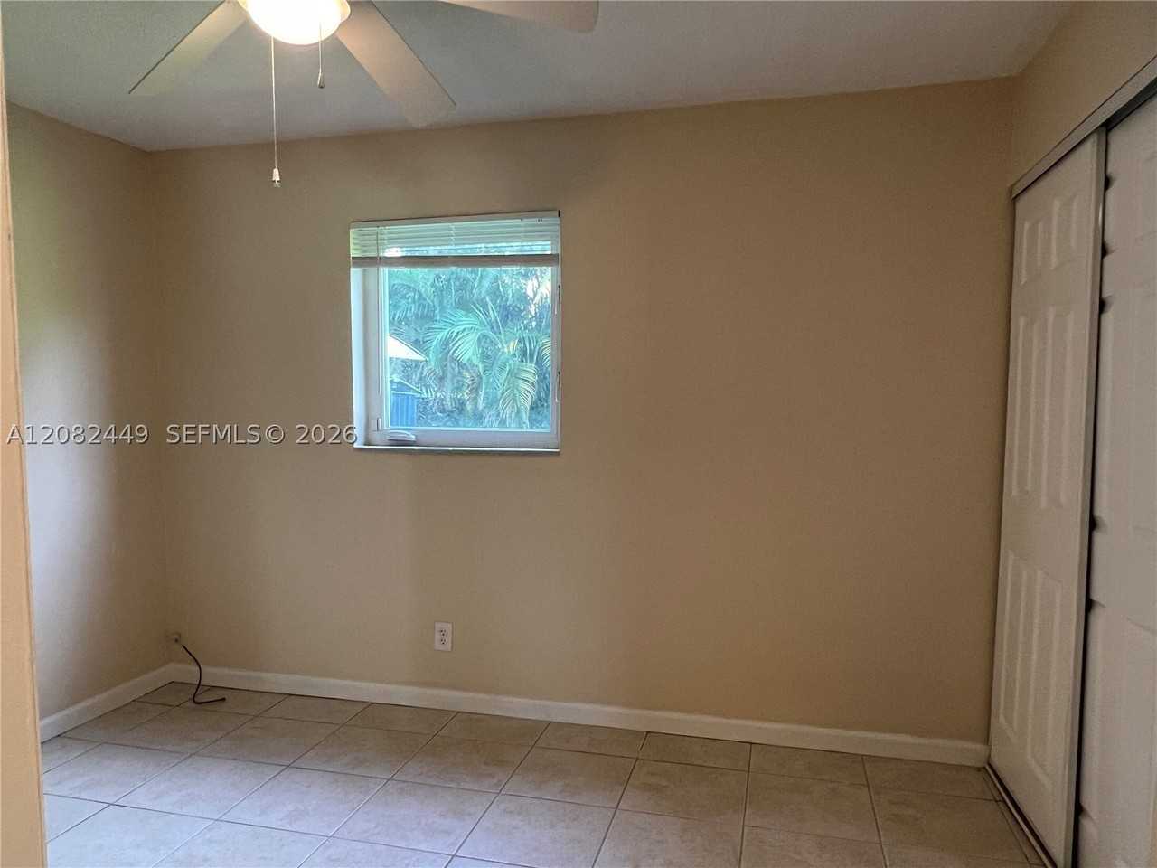 6241 Sw 38th Ct - Photo 5 of 8