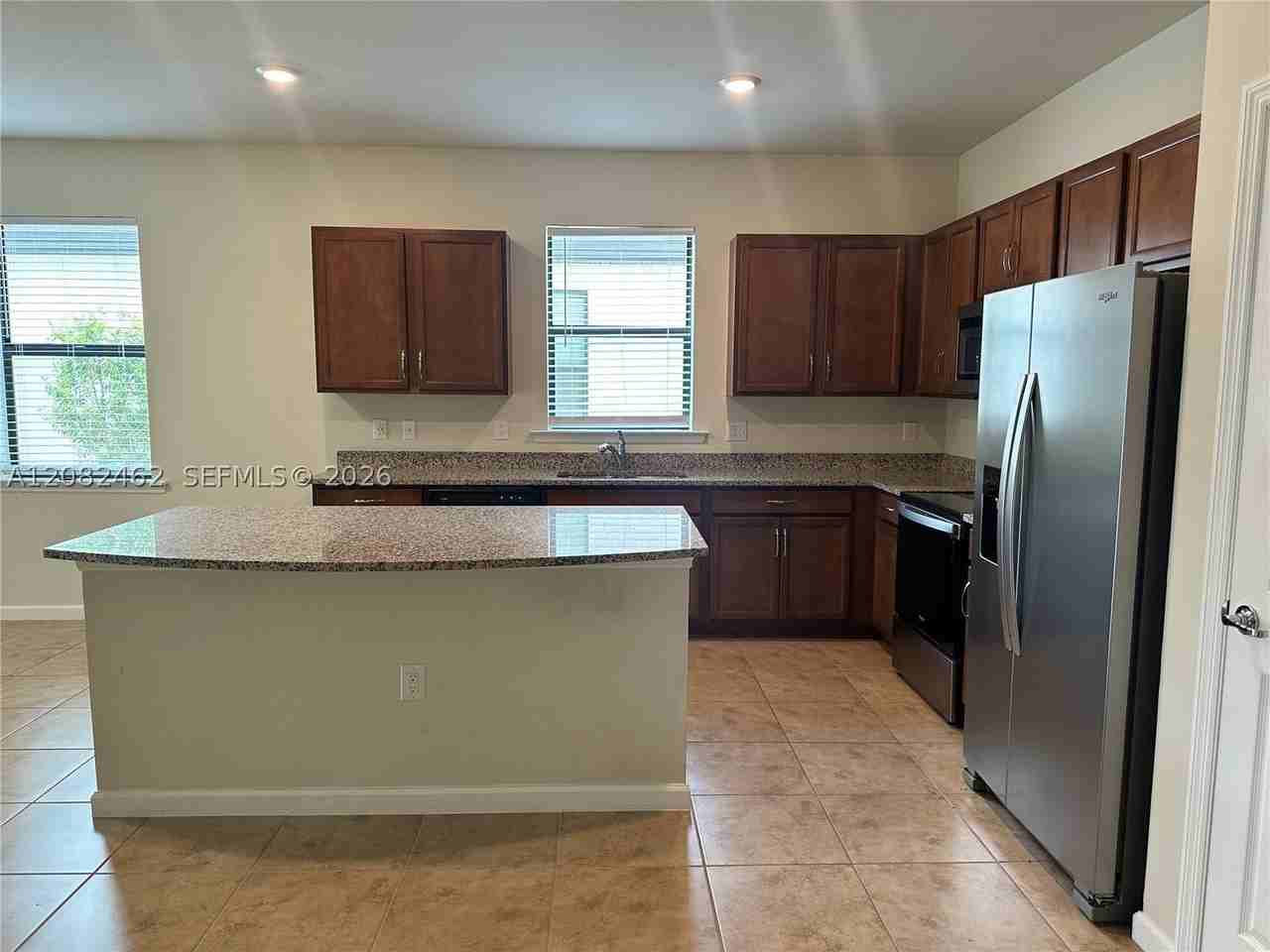 3932 Black Eagle Ln - Photo 2 of 41