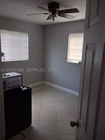 featured image of 1050 Nw 25th Ave #0