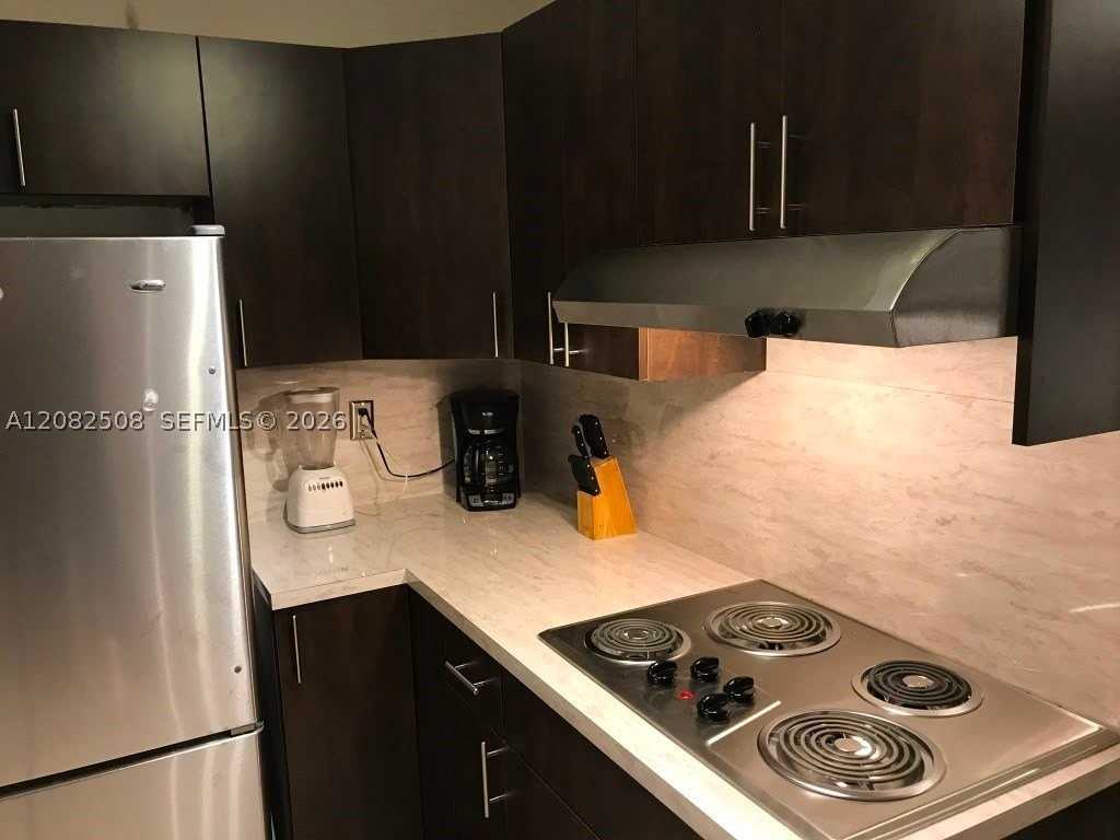 7000 Nw 186th St #4-422 - Photo 3 of 18