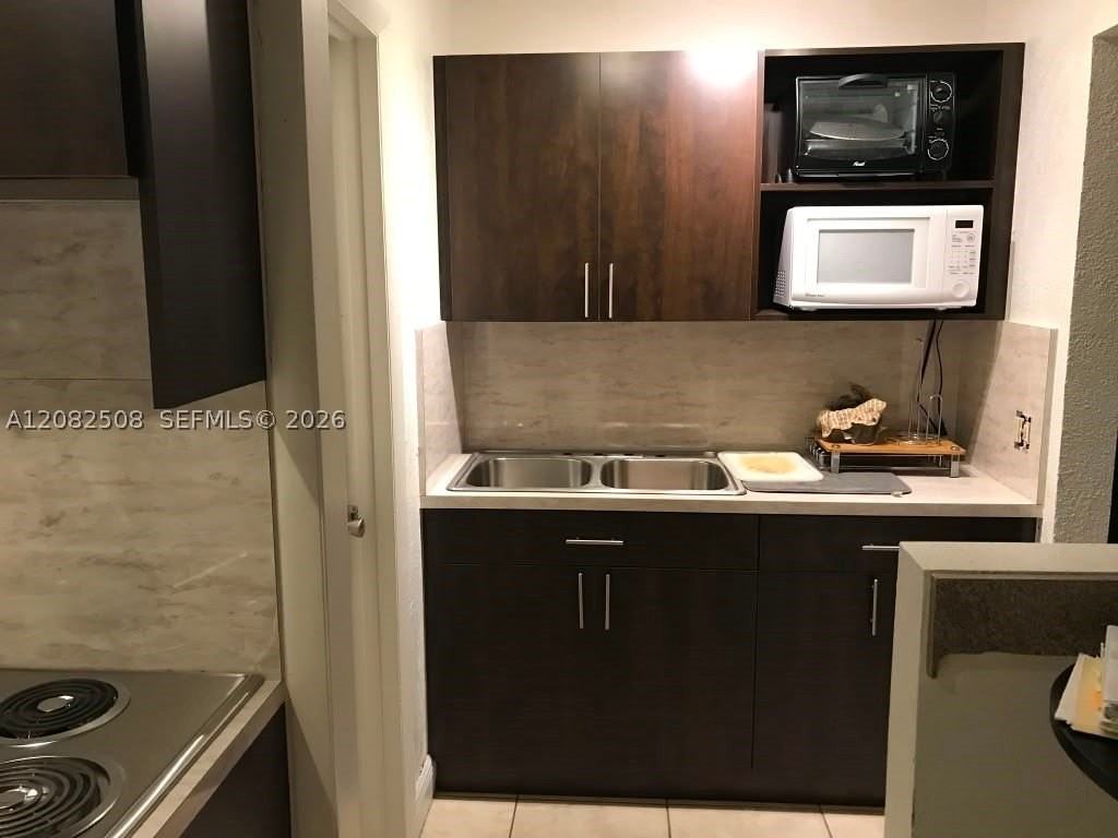 7000 Nw 186th St #4-422 - Photo 6 of 18