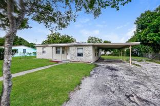 4531 Ne 5th Ave - Photo 1 of 1