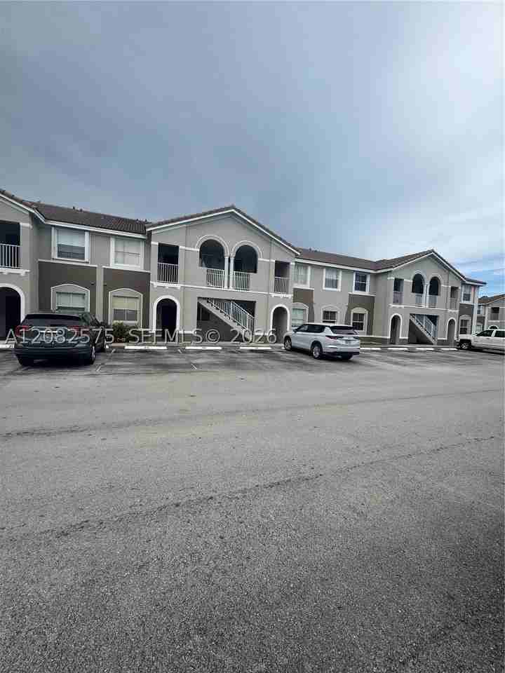 1666 Se 27th Ct #109 - Photo 7 of 7