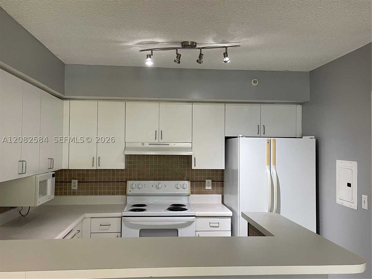 4820 N State Road 7 #10108 - Photo 7 of 50
