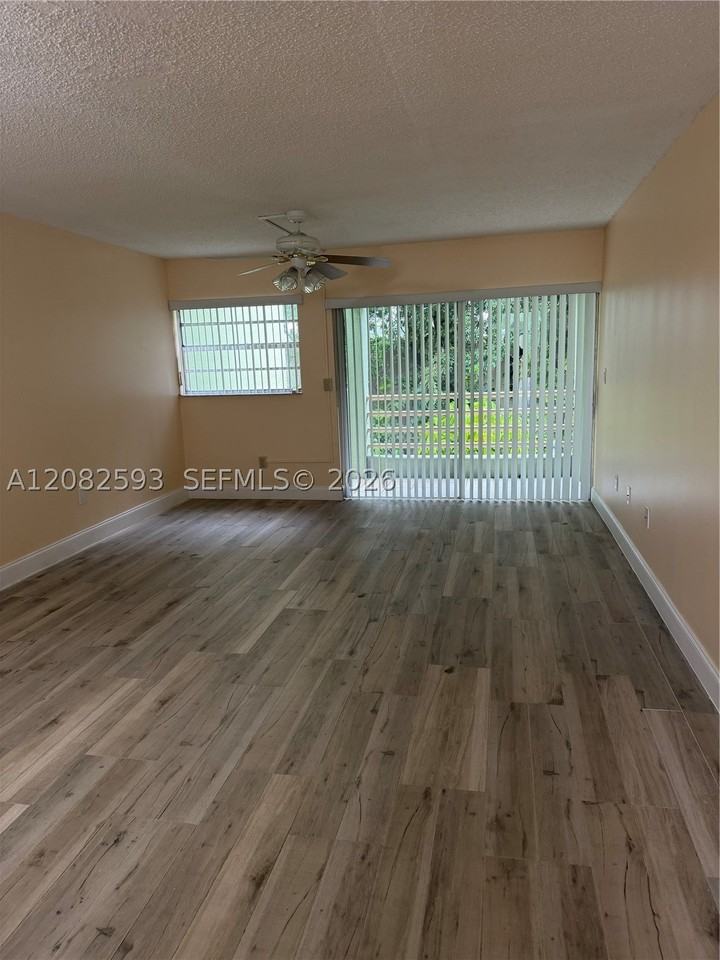 11091 Nw 7th St #202-16 - Photo 3 of 16
