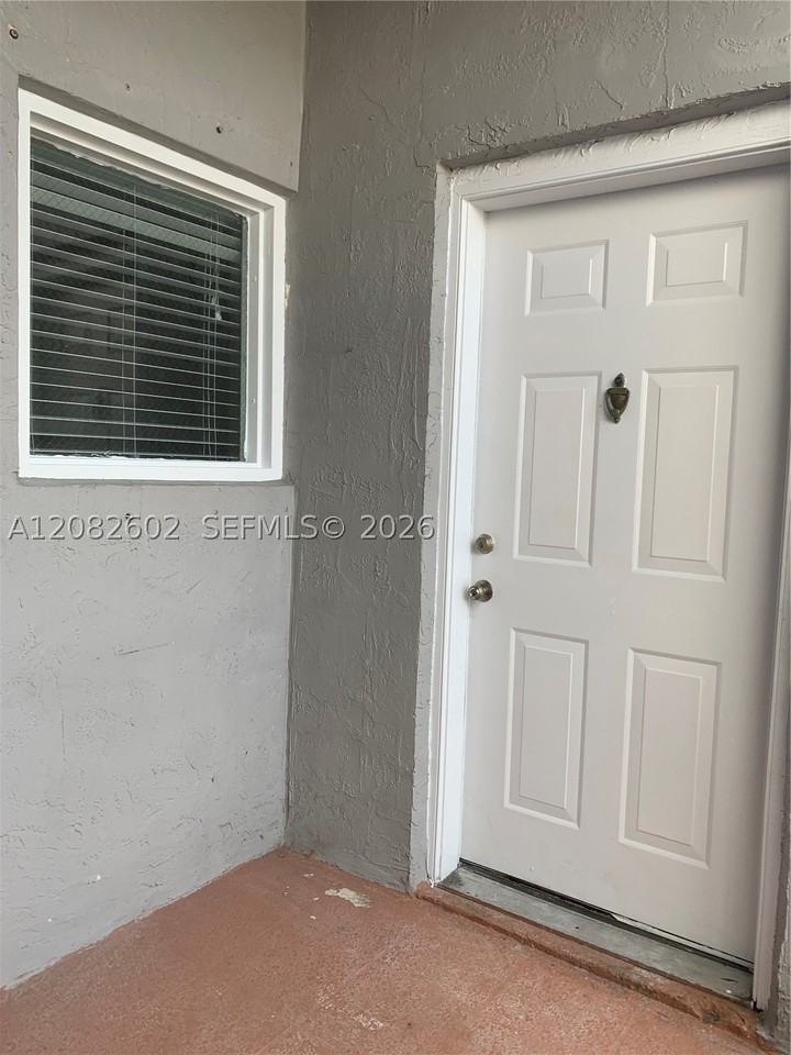 4720 Nw 114th Ave #204 - Photo 5 of 16
