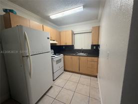 16118 Ne 21st Ave #7 - Photo 1 of 1