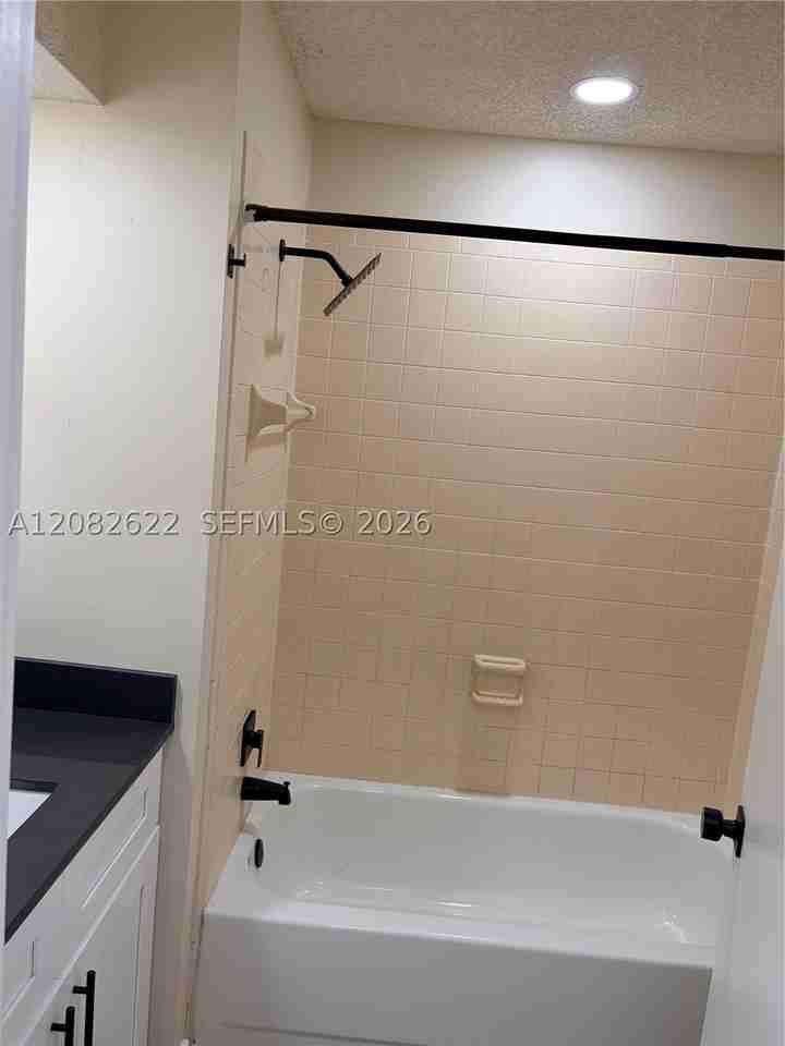 7665 Chase Rd #6 - Photo 6 of 11
