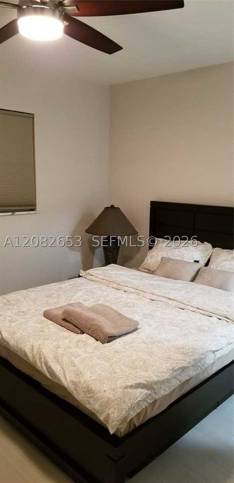 4627 Bougainvilla Dr #2E - Photo 7 of 14
