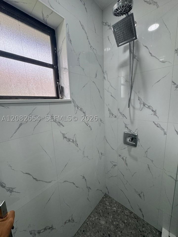 2520 Sw 55th St #2520 - Photo 7 of 21