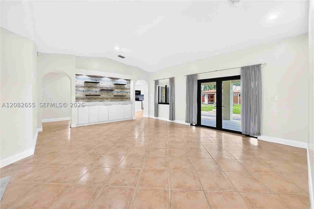 13203 Sw 205th Ln #0 - Photo 5 of 22