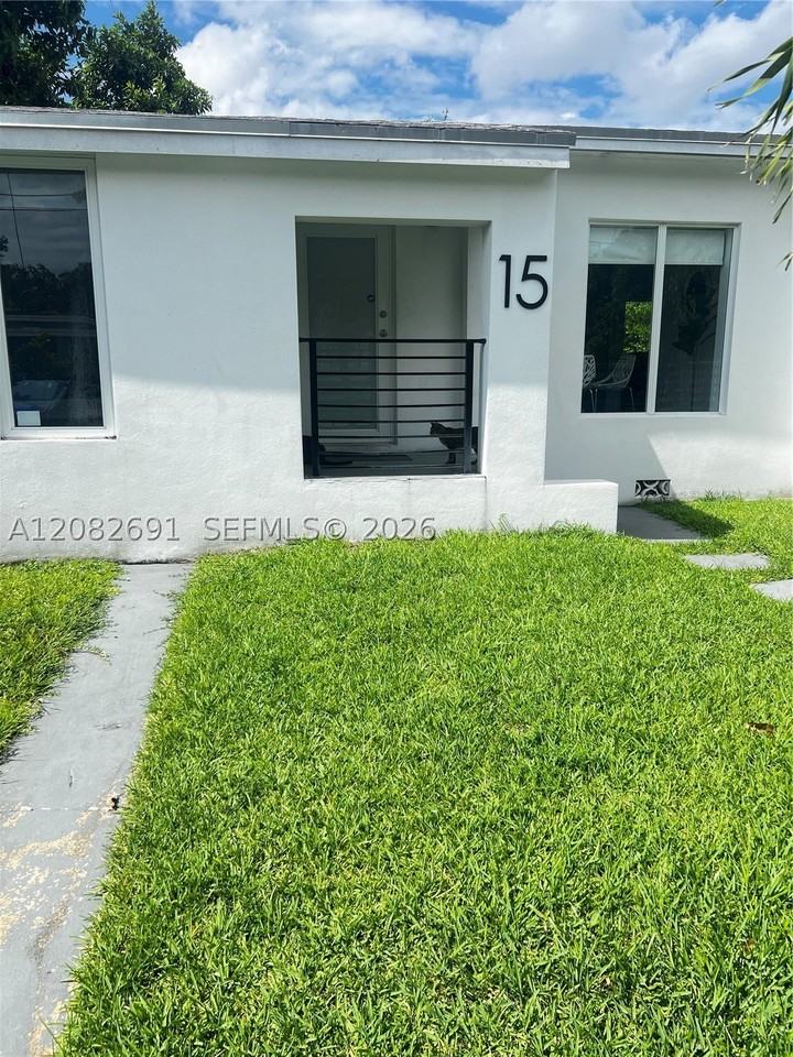 15 Nw 52nd St - Photo 2 of 28