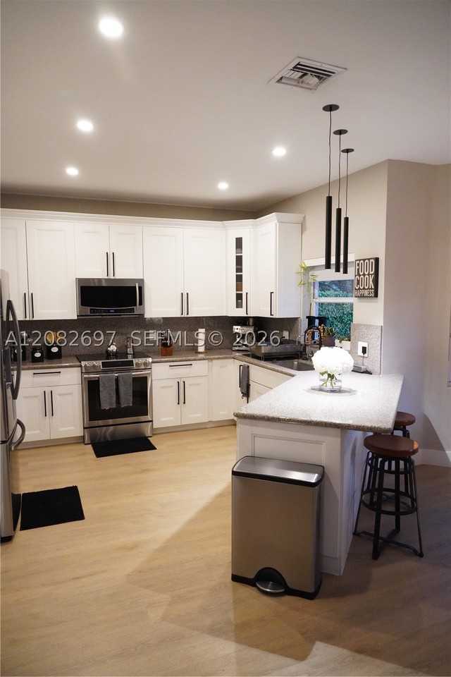 15628 Sw 16th St #0 - Photo 5 of 45