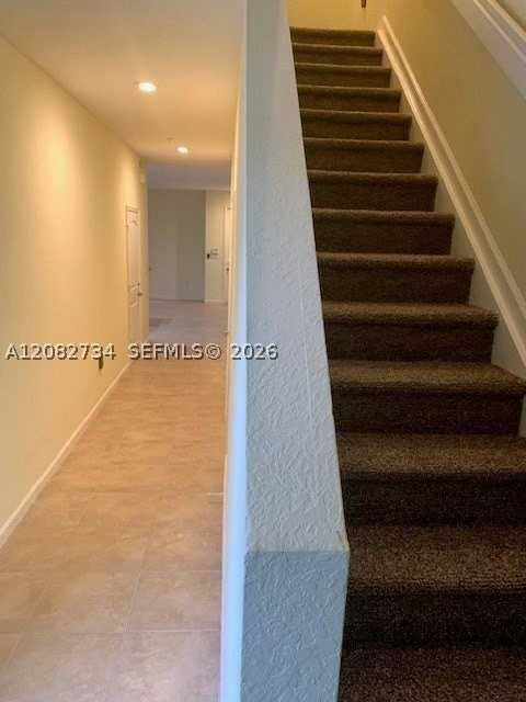 242 Sw 7th Ct #242 - Photo 6 of 39