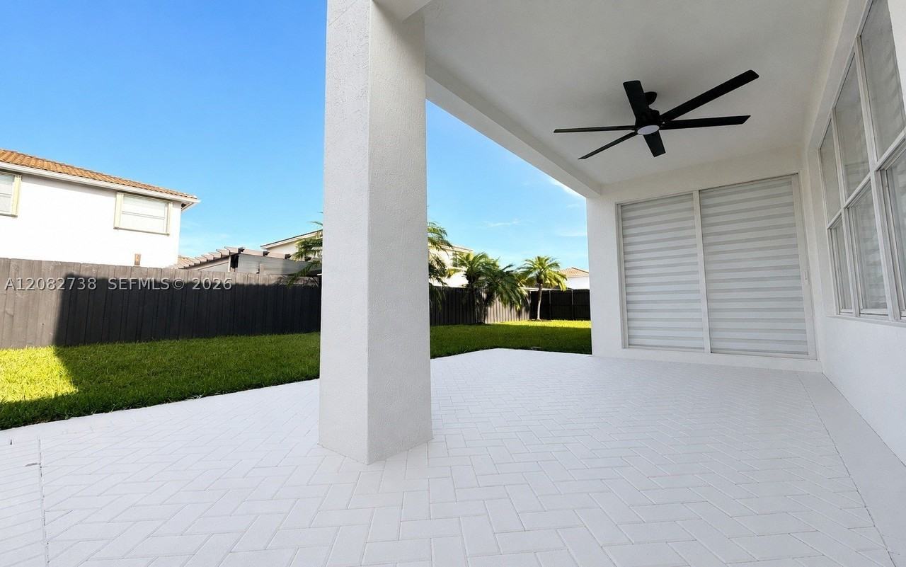 14303 Sw 159th Pl - Photo 4 of 31