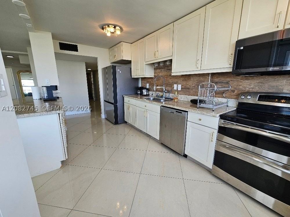 18041 Biscayne Blvd #1805 - Photo 5 of 28