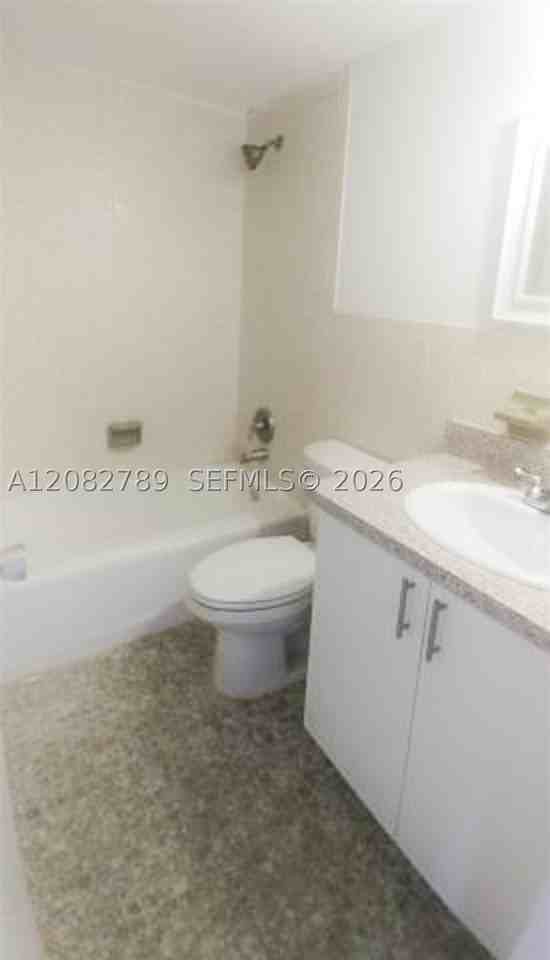 606 S C St #101 - Photo 5 of 9