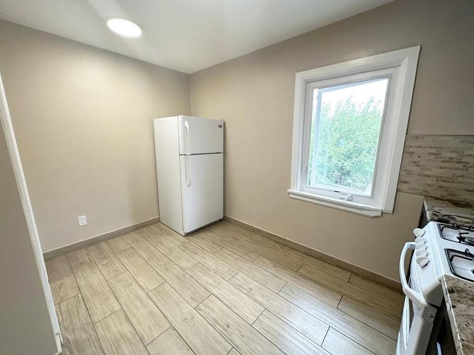 471 Old Weston Road - Photo 5 of 17