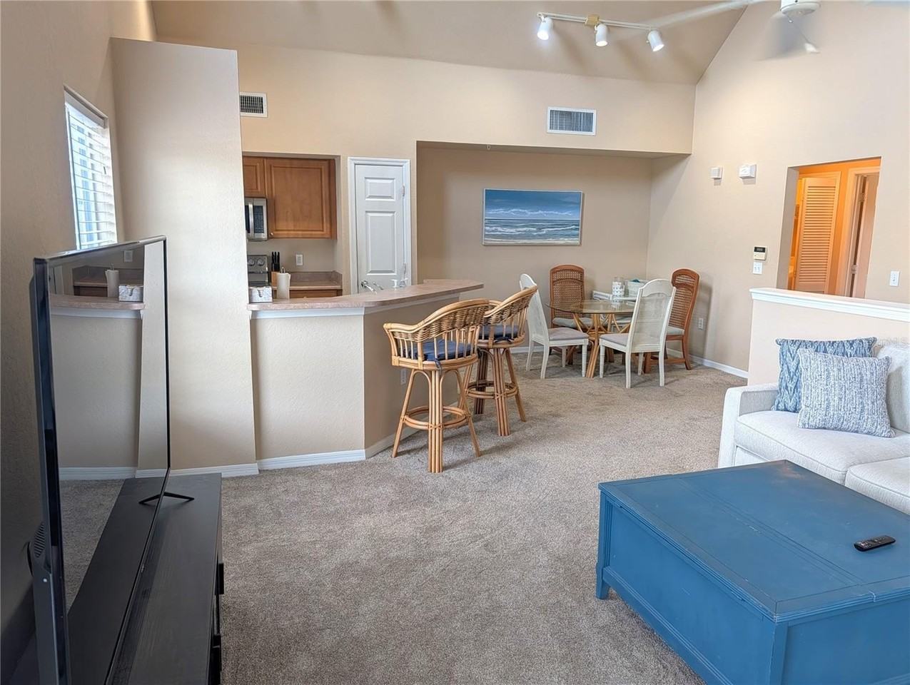 5641 Bidwell Pkwy #202 - Photo 6 of 30