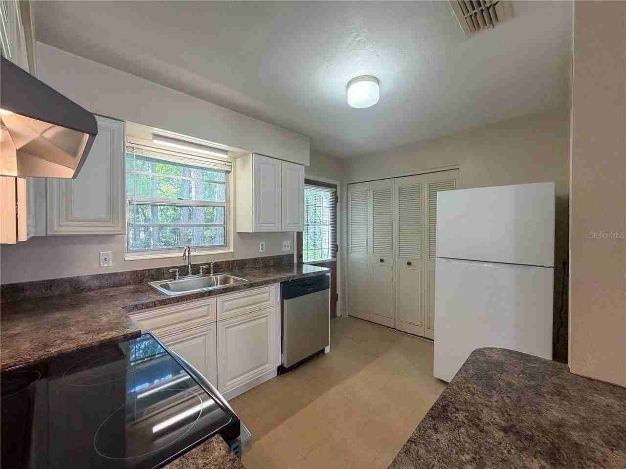 5620 Nw 23rd Ter #1 - Photo 7 of 27