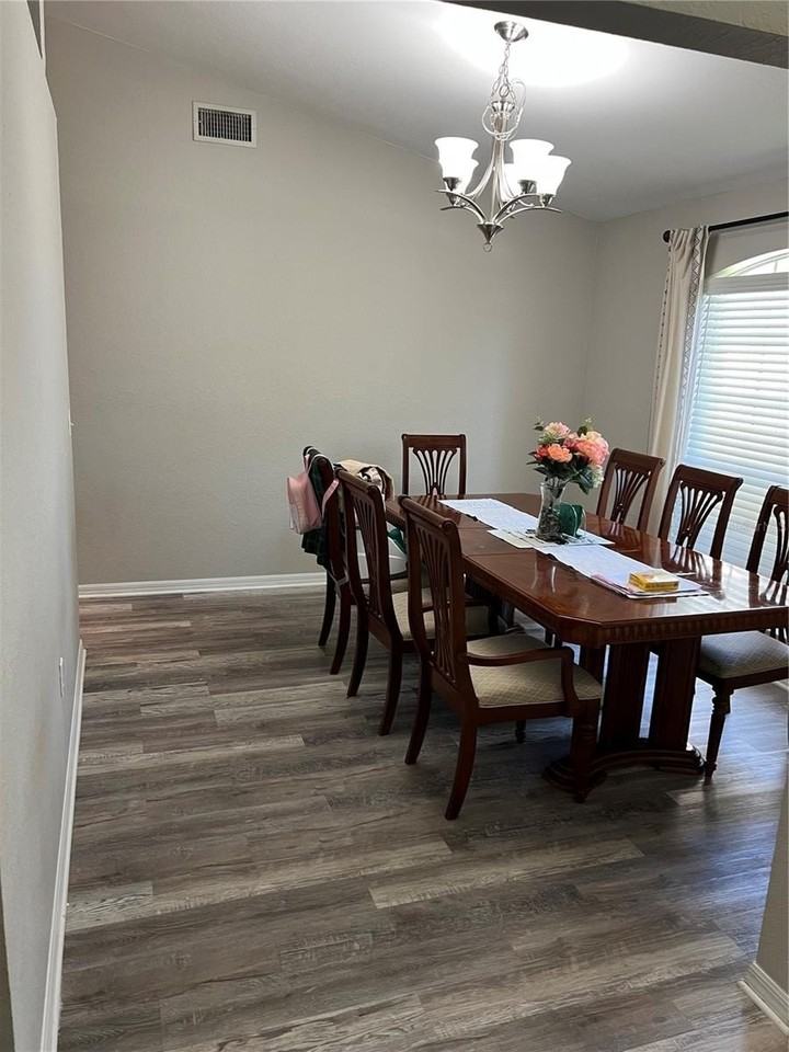 5619 Fischer Dr - Photo 3 of 11