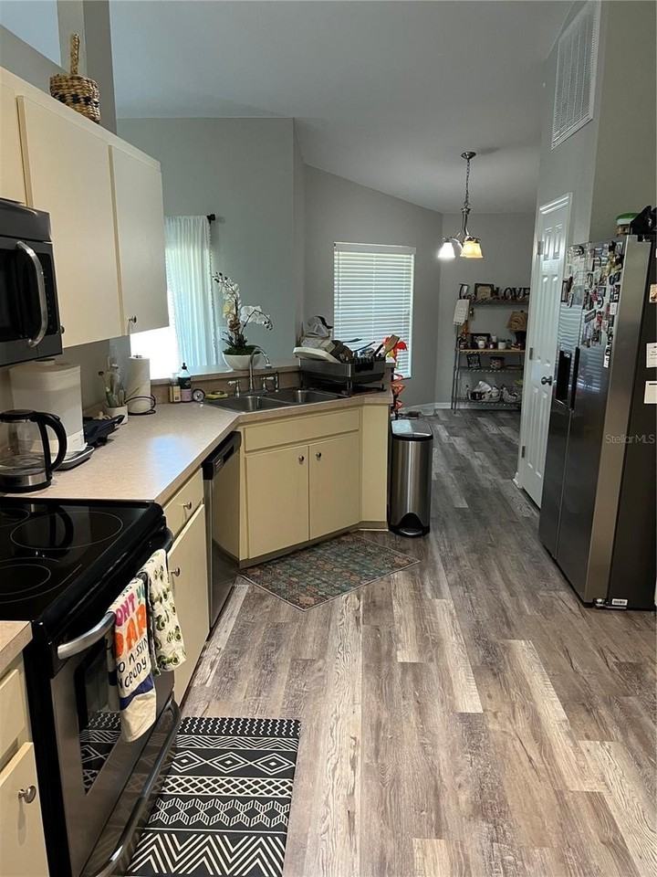 5619 Fischer Dr - Photo 4 of 11