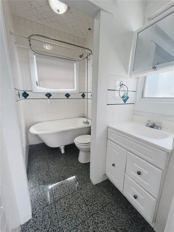 429 Ruth Ln - Photo 5 of 14