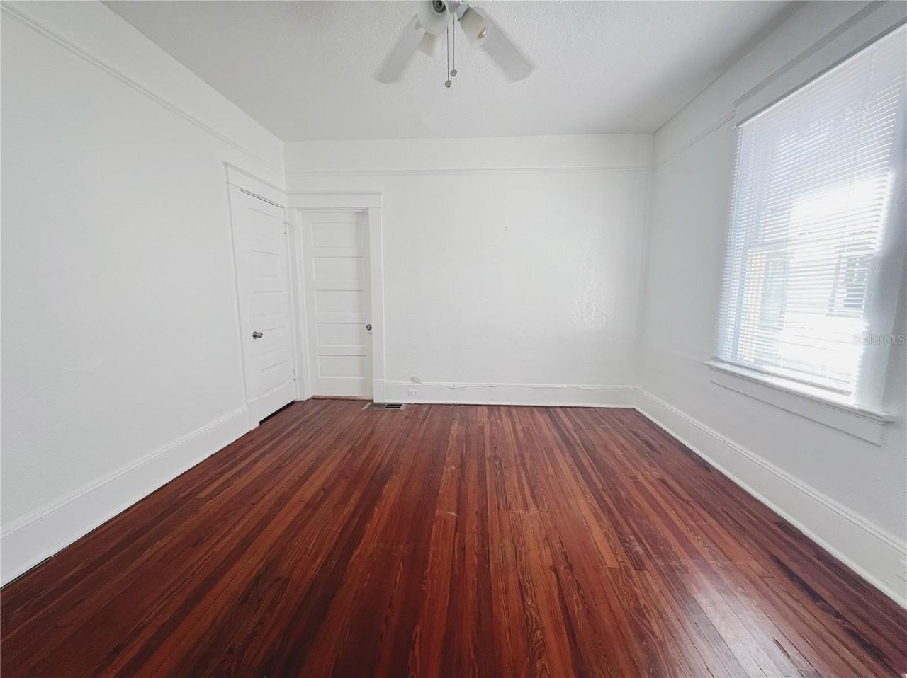 429 Ruth Ln - Photo 6 of 14