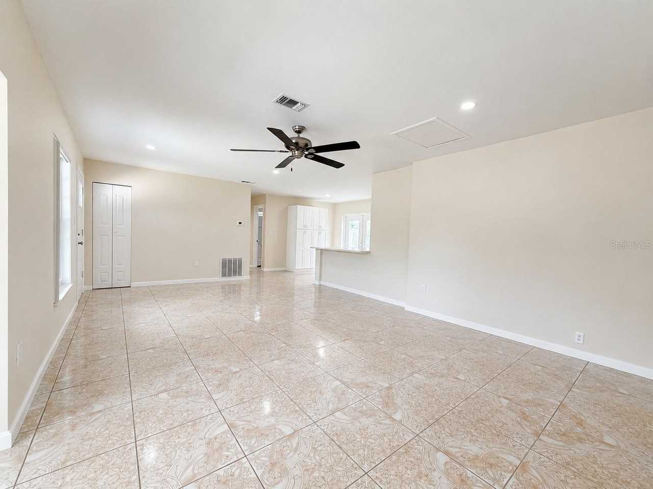 601 Catwood Dr - Photo 4 of 28