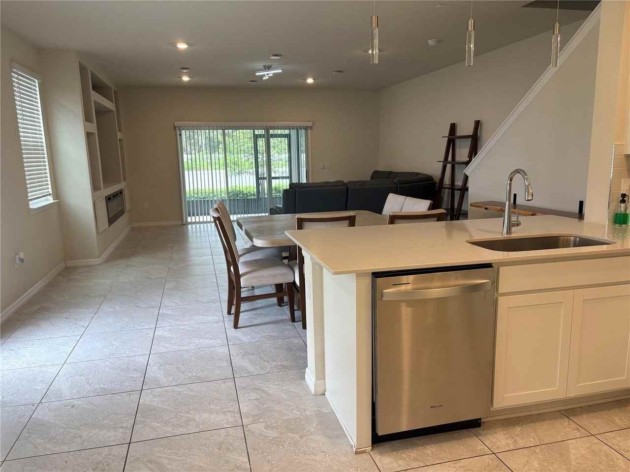 3606 Oceanic Cv - Photo 6 of 44