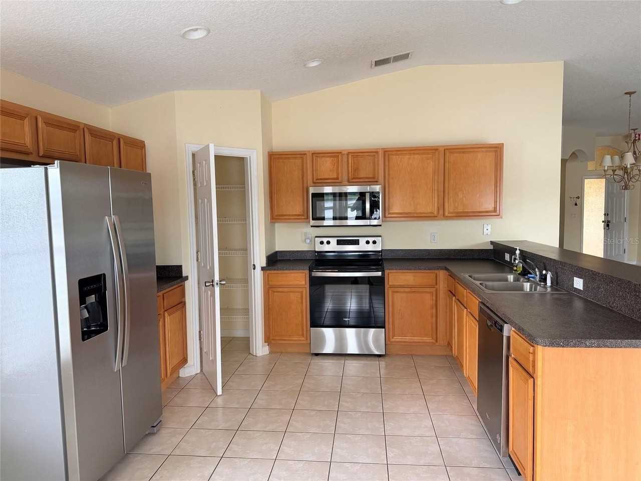 3137 Riachuelo Ln - Photo 6 of 49