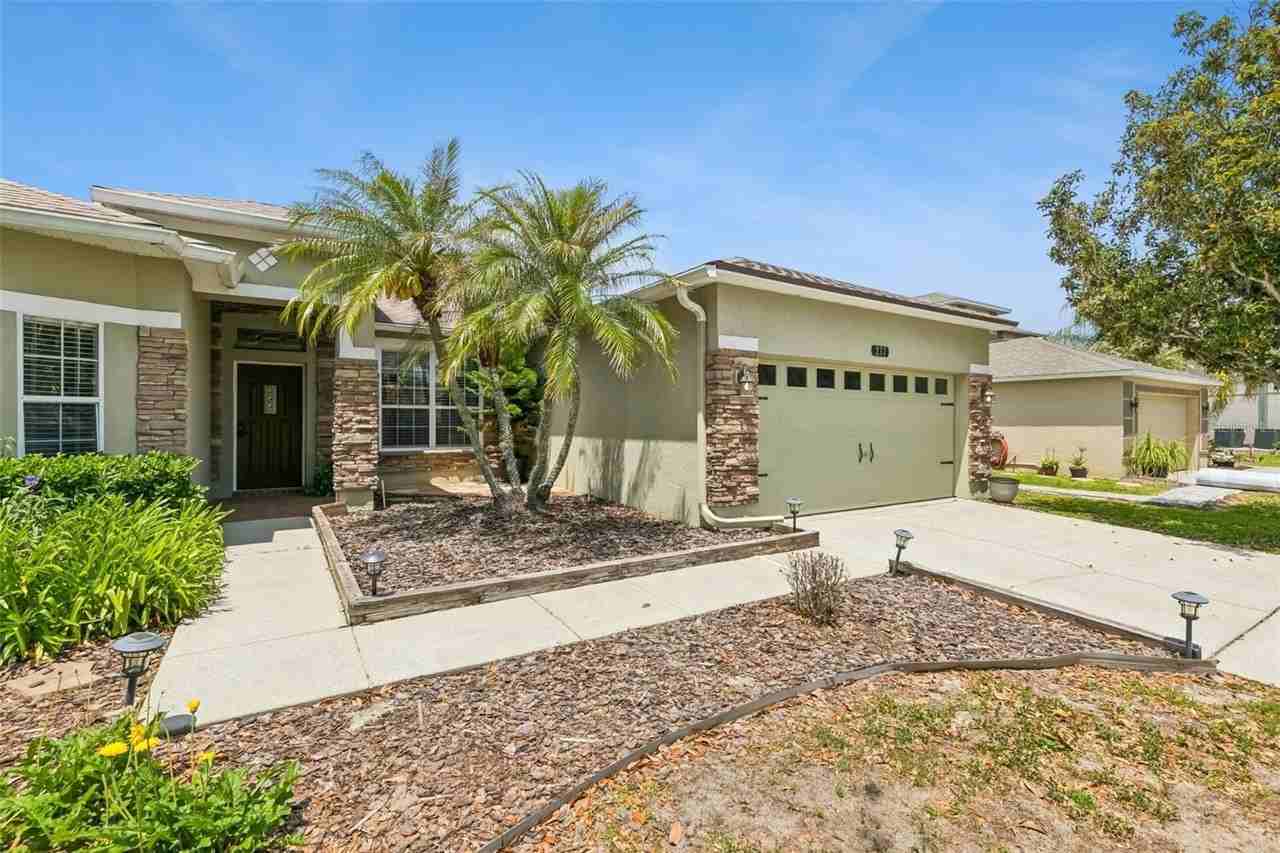 237 Strathmore Cir